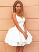 A-Line/Princess Sweetheart Satin Sleeveless Short/Mini Homecoming Dress