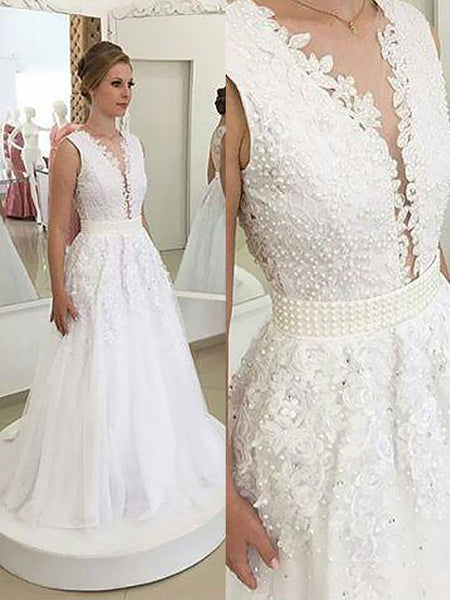 A-Line/Princess V-neck Sweep/Brush Train Sleeveless Tulle Bridal Gown with Applique